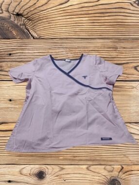 WOMEN'S BARCO SCRUB SHIRT